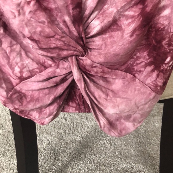 Tie dye burgundy belly shirt NWT - Picture 3 of 4